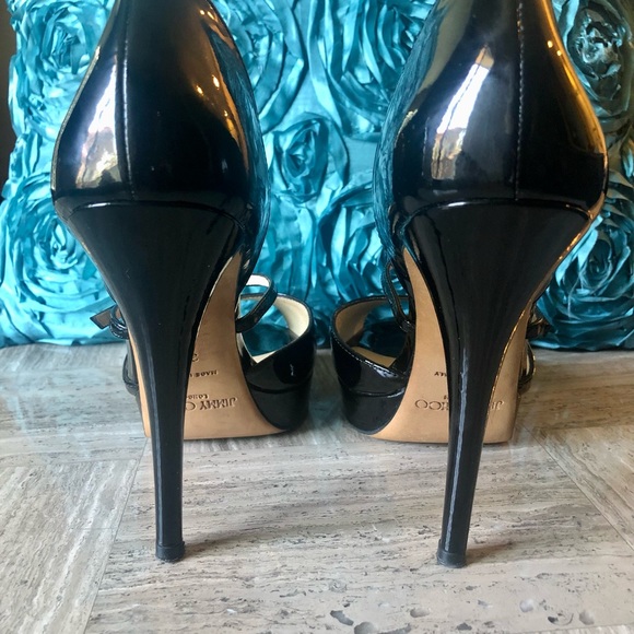 Jimmy Choo heels, Black patent leather, size 7 1/2 - Picture 4 of 6